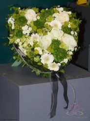 Oasis® Mini Hart 30*28*4. 5 Met staander Oasis® Mini Hart oase voor verse bloemen