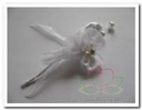 Satijnbloemen corsage met strass, diamantjes en parels Wit 2 stuks