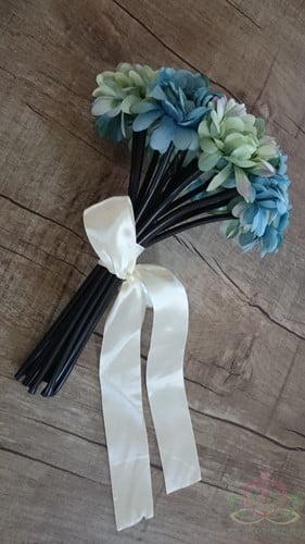 Bruidsboeket Zijden handgebonden BlauwGroen tinten 