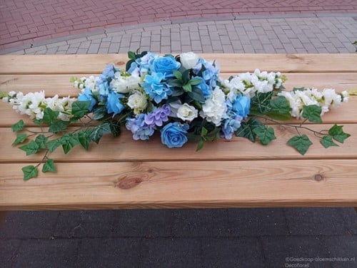 Autoboeket Maatwerk Blauw/Wit/Lila Bruidsboeket