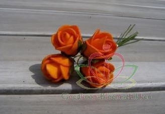 Mini Foam Roos Fel Oranje 2 cm Doosje 144 stuks