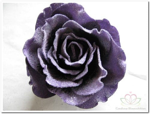 [A-008087] Foamroos Sophie Snow Purple 15 cm Doos 12 stuks