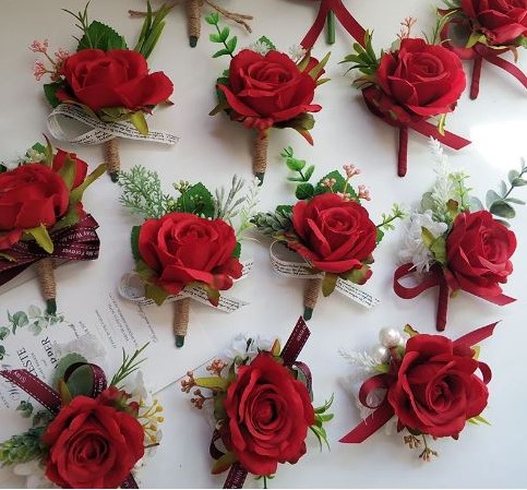 Luxe Corsage,corsage van Rode zijderoos Schitterende kwaliteit Boutonnière op pinclip met speld past bij 023158
