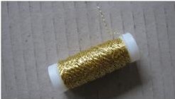 Bouilloneffectdraad 25 gram. Goudkleurig Bouilloneffectd