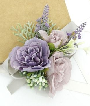Luxe POLSCorsage, corsage van zijderozen Lila 06 met elastischband Schitterende kwaliteit passend bij 024760