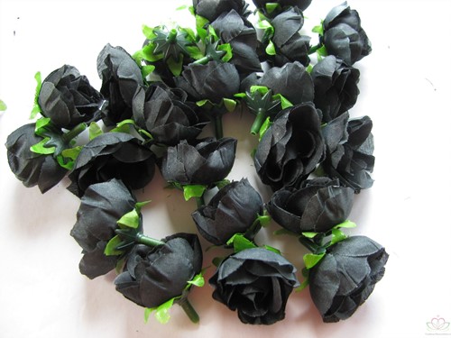 Roosjes 3 cm. zijde Zwart voor corsage of zeep +/-20 stuks Roos zijdebloem