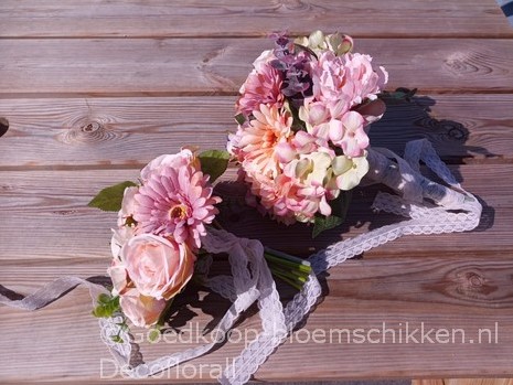Bruidsboeket Maatwerk Brocante Oudroze Anna Bruidsboeket