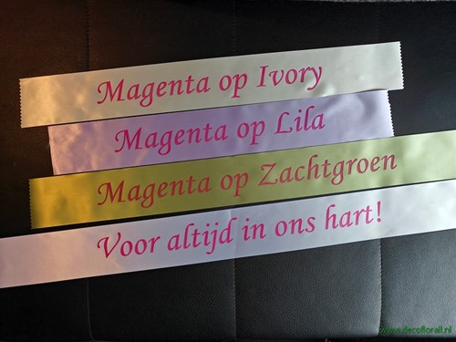 Wit Lint 70 mm met Magenta opdruk +/- 80cm. - Eigen tekst opgeven in het veld opmerkingen aan het eind van de bestelling Bedrukt lint