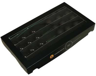 Kerstballen 4 cm. op LANGE draad Black combi mat glans doos 30st doos kerstballen