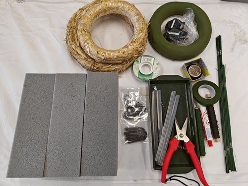 Kerstpakket hobby en bloemschikken Bloemschikken basis 57.50 startpakket