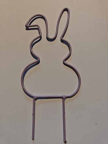 Metalen frame Haas haasje hangend oor op steker 15 cm Lila op=op Steker Metal bunny pick eenmalig artikel