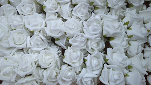 Actie foam roos 8 cm EVI Wit DOOS Bundel 5st Mooie grote rozen Puur wit