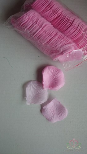 Blad zijde blaadjes Lichtroze rozenblaadjes +/- 100st Blad zijde blaadjes