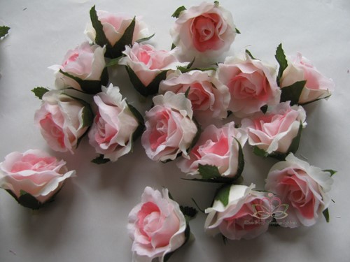 Roosjes 3 cm. Zijde Best Quality LichtRoze Bicolor10 st Roos zijdebloem