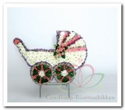 Kinderwagen steekschuimvorm oase voor verse bloemen 