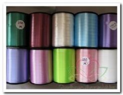 Krullint cadeau 10 mm 250 meter/rol - geel 02 cadeaulint