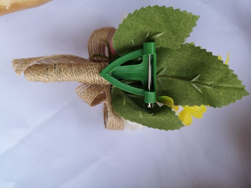 Luxe Corsage Cremeroze met jute op pinclip Corsage Klaar
