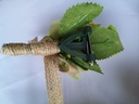 Luxe Corsage Groen met jute op pinclip Corsage Klaar