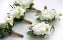 Luxe POLSCorsage  van Zijden bloemen Wit/groen kant en klaar elastisch