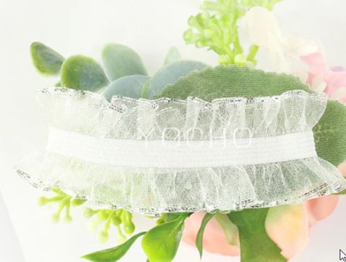 Luxe POLSCorsage  van Zijden bloemen Wit/groen kant en klaar elastisch