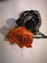 Maatwerk Corsage oranje zwart goud passend bij artikelnummer 022542