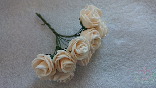 Mini foam roos 2,5 cm Ivory ZALM ca. 12st bundel voor corsage en bloemschikken