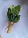 Luxe Corsage Wit met jute op pinclip Corsage Klaar