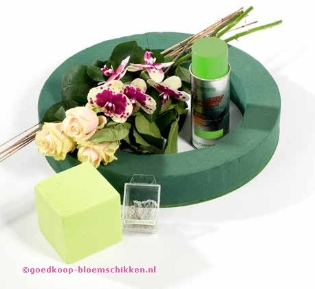 Oasis® Naylorbase Ring oase voor verse bloemen 35 cm