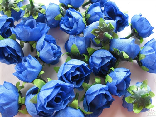 Roosjes 3 cm Zijden Blauw voor corsage of zeep ca. 20 stuks 