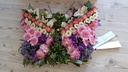 Kleine vlinder steekschuimvorm oase voor verse bloemen 