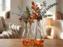 Firefly_Vul mijn flesjes met een laagje oranje gekleurd water en zet er een herfstboeketje me 477031.webp