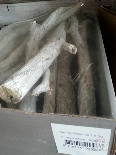 Skinny Wood doos ca. 1,5 kg FROSTED takken