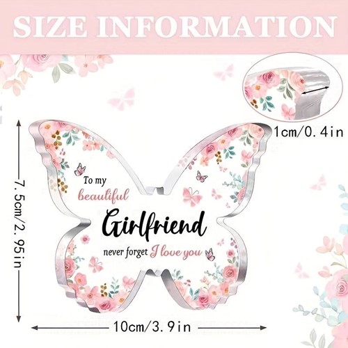 Vlinder van Epoxy met Bloem en Vlinders To my beautifull Girlfriend 10*1 cm Persoonlijk aandenken