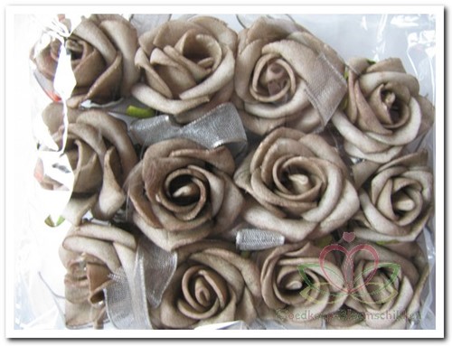 Mini foam roos 2 cm Taupe zelfklevend / pak voor corsages en rosebears
