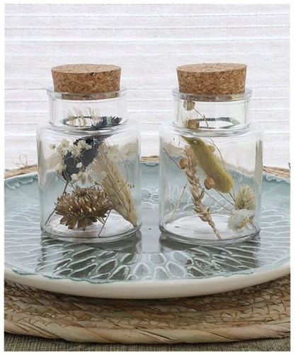 Vaasje Natural Chique met kurk INCL droogbloemen 10*7 cm wordt uit assorti geleverd