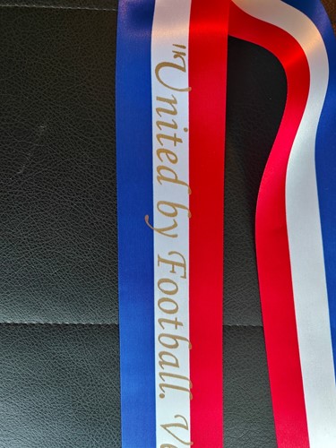 Voetbalsjerp oid Sjerpen Bedrukt  75 mm Vlag met Goud opdruk eigen tekst opgeven, maatwerk