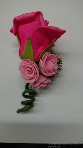 Corsage Roos CPR 919 NeonPink/Fuchsiaroze zuurstokRoze Maatwerk