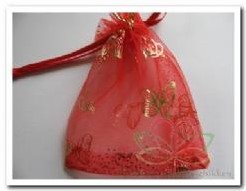 Giftbag organza rood Golden Butterfly 7*9 cm cadeauzakje,bruiloftbedankje