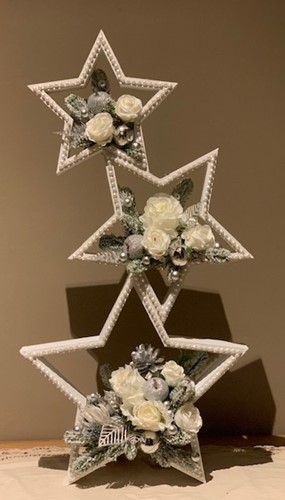 Houten Stervormen  35 + 24,5cm ø Breedte rand 4 cm Set van 2st Voor Decoratie en Creatieve Projecten