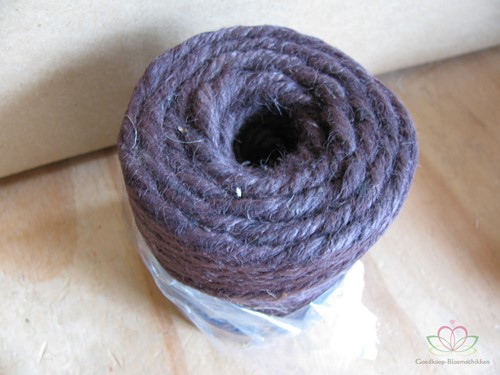 Jute dik 6 dr 6 mm ca. 35 m rol DONKER-Bruin 