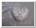 Decohart Wit met parels en linten 14 cm