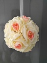 Bloemenbal Pomander RoseBall Creme Roze