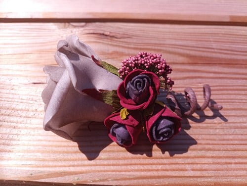 Corsage Roos Autumn CPA 861 Grijs Burgundy Mauve Maatwerk