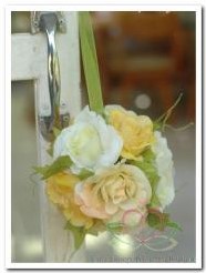 Bloemenbal Pomander RoseBall Wit Roze 14 cm
