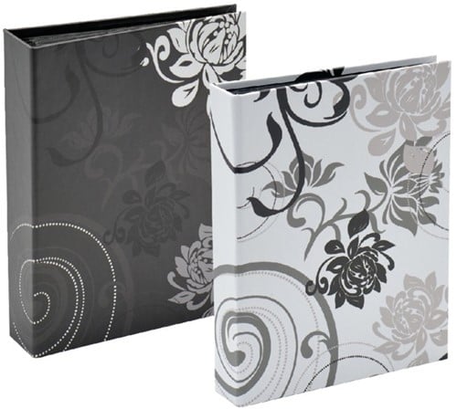 1 Insteekalbum Zwart of Wit 10*15 cm. voor 100 st 