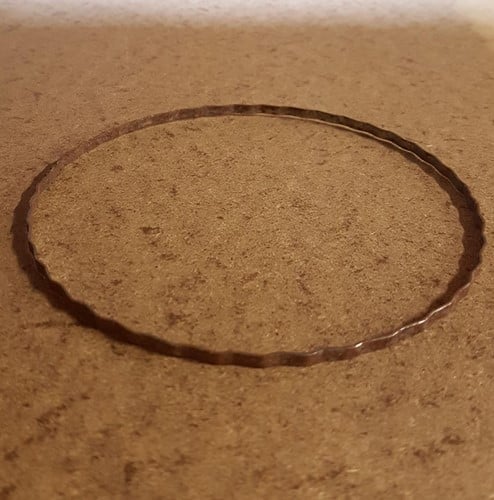 Draadkrans ring B-keus iets roestig 12 cm