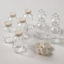 Medicijnflesjes gedopt 6x3 cm 20 ml tray ca. 110 stuks