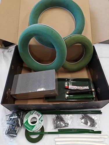 Kerstpakket startpakket hobby en bloemschikken basis 47,50