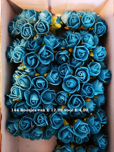 Mini Foam Roos Blauw Azuro 2 cm Doos 144 stuks