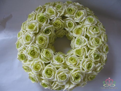 Krans foamrozen Elegant Cremegroen 30cm 
